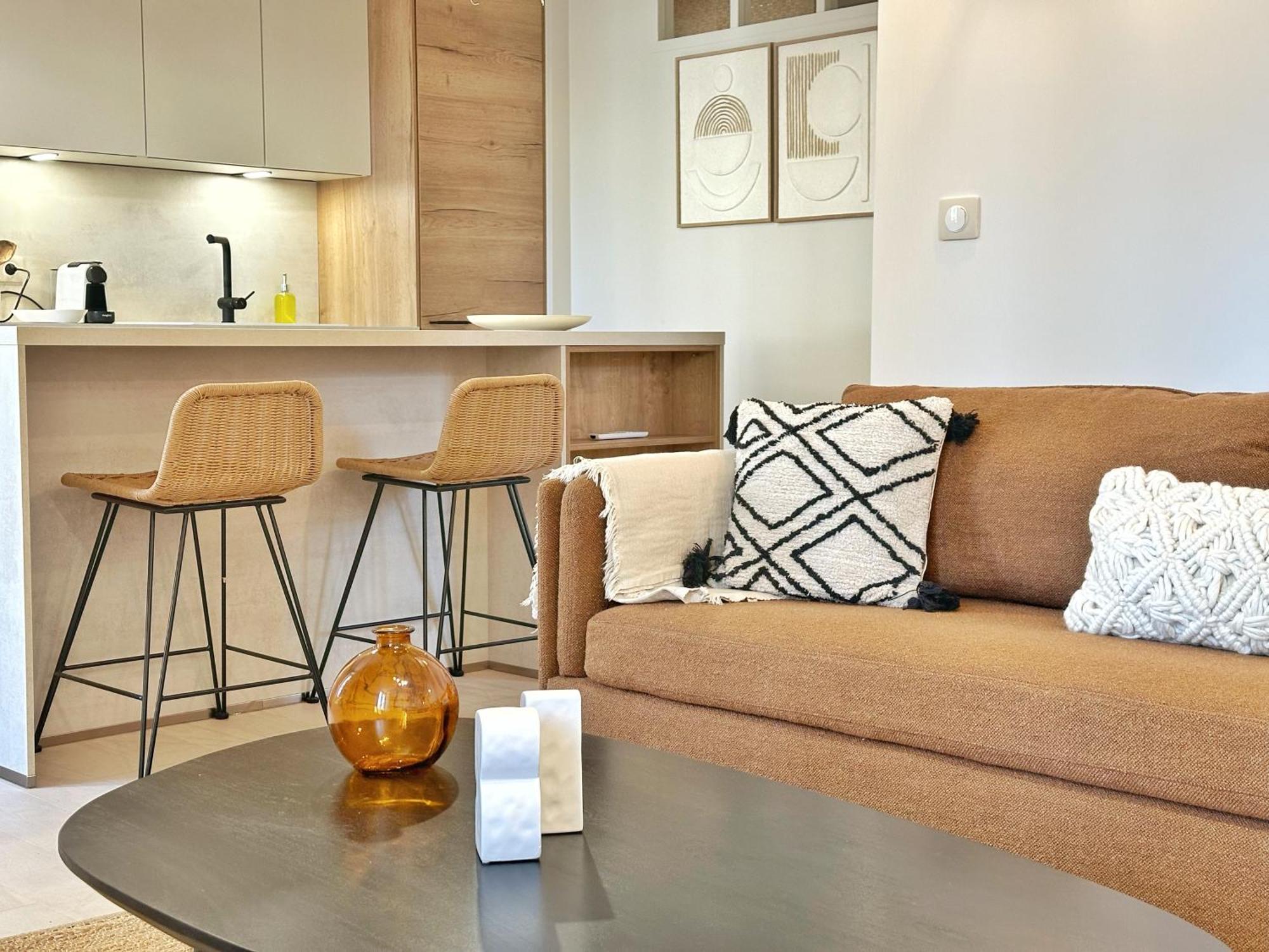 La Maison Cavet 5 Appartements De Standing Au Coeur Du Village Sanary-sur-Mer Exterior foto