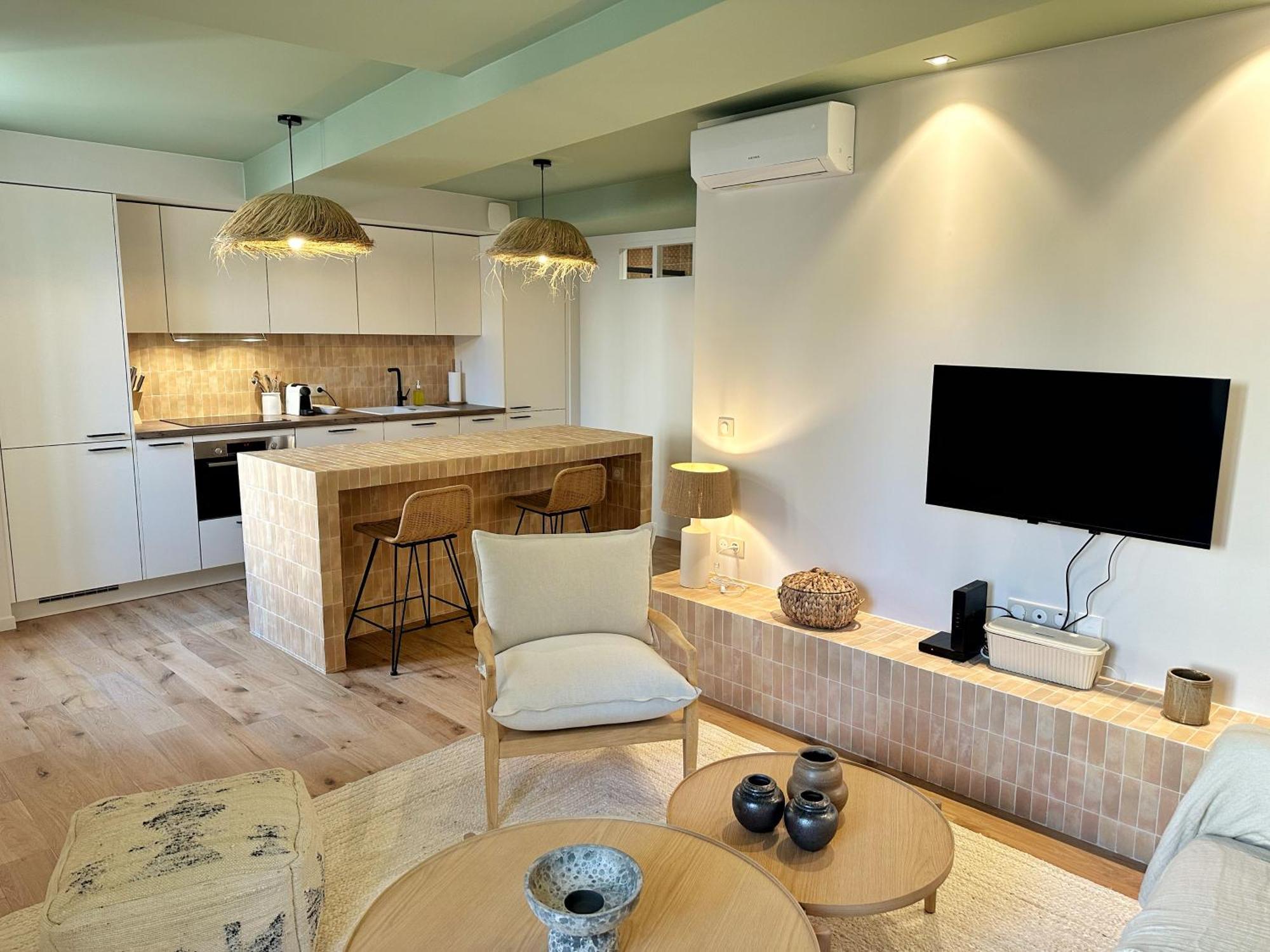 La Maison Cavet 5 Appartements De Standing Au Coeur Du Village Sanary-sur-Mer Exterior foto